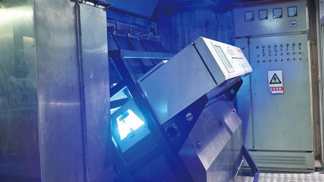 色选机.jpg 色选机.jpg